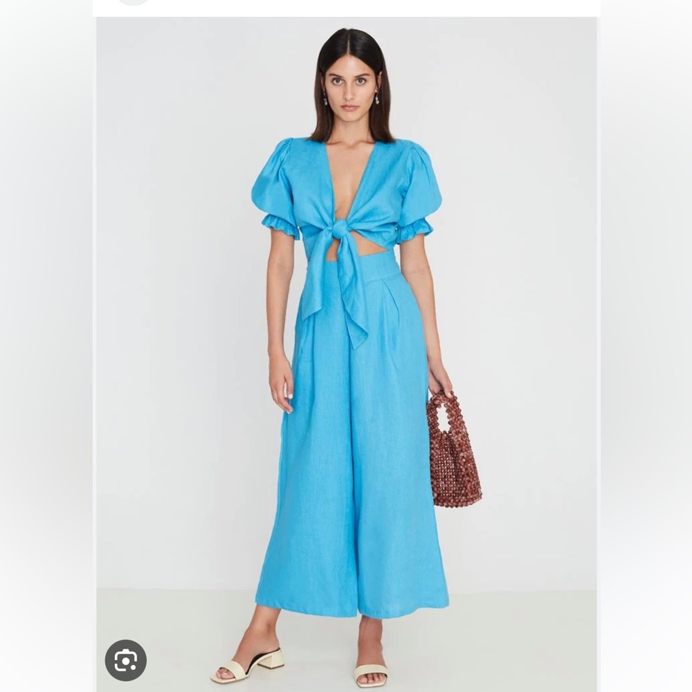 Faithful the brand Jamais top in plain blue topaz